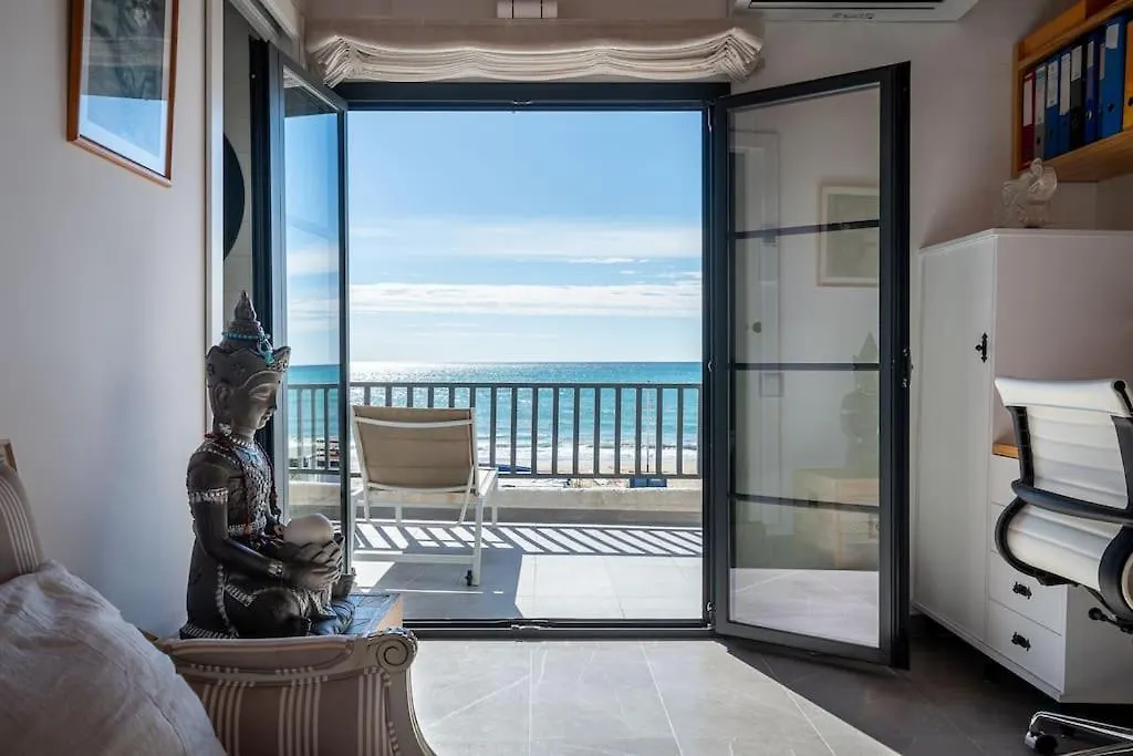At153 First Line Of The Beach Creixell Holiday home