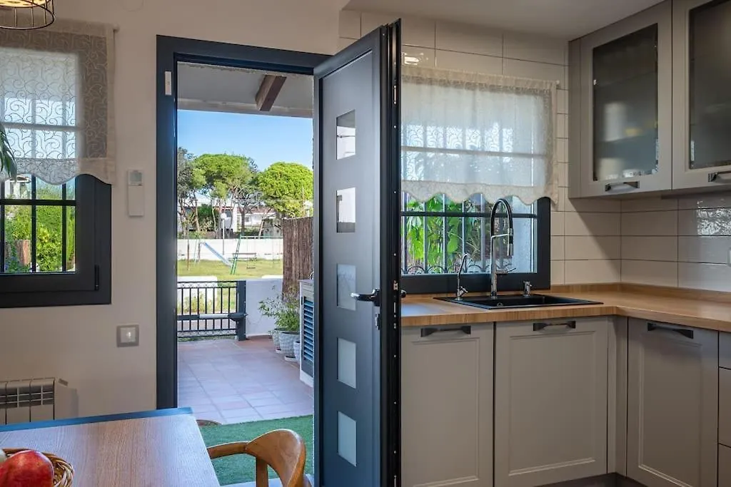 Holiday home At153 First Line Of The Beach Creixell